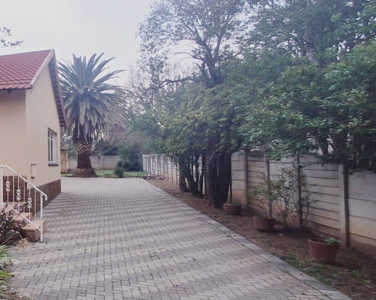 3 Bedroom Property for Sale in La Hoff North West
